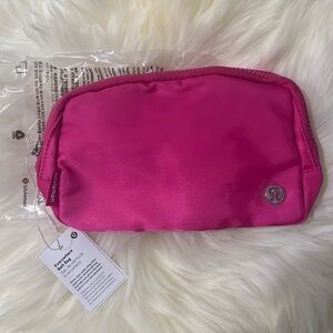 NWT - Lululemon Everywhere Belt Bag - Rose Pink